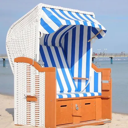 Prora - Komfortable Mit Strandkorb Am Strand, Balkon Und Waschmaschine - Moin
